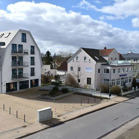 Strandhotel Nr 33 Апартаменты 3*